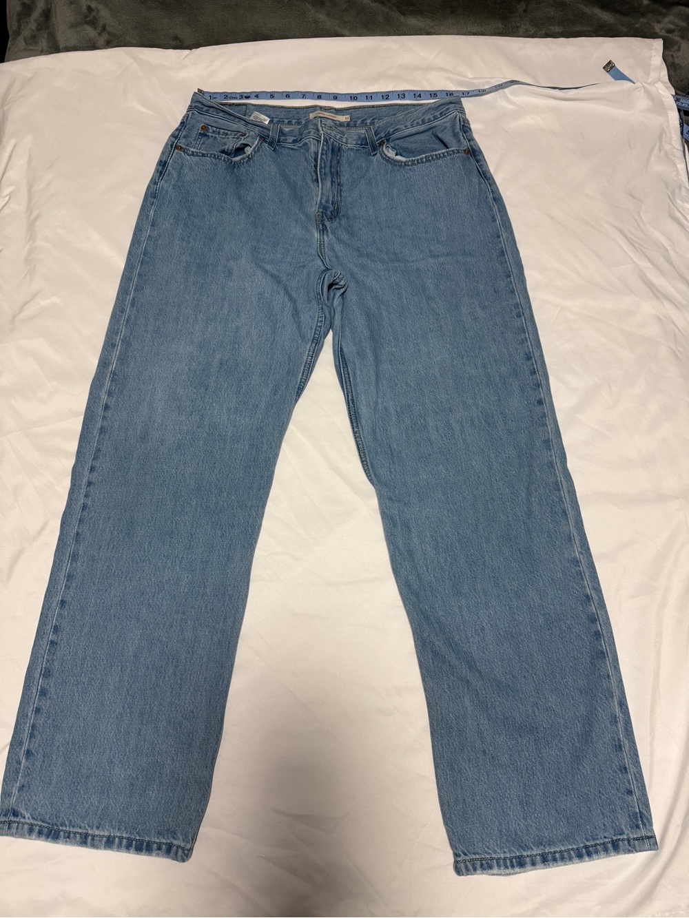 Levi’s Classic Light Blue Low Pro Striaght Jeans
